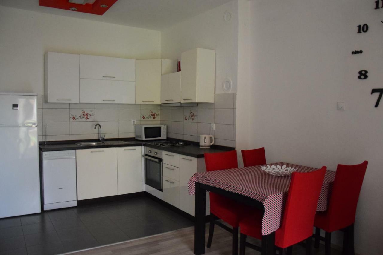 Apartman Ana Apartamento Sali Exterior foto