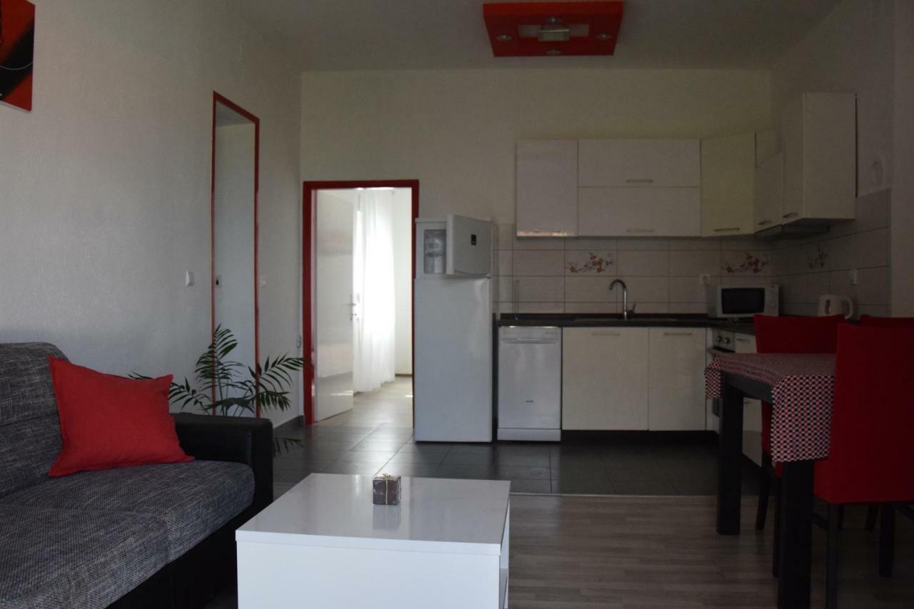 Apartman Ana Apartamento Sali Exterior foto